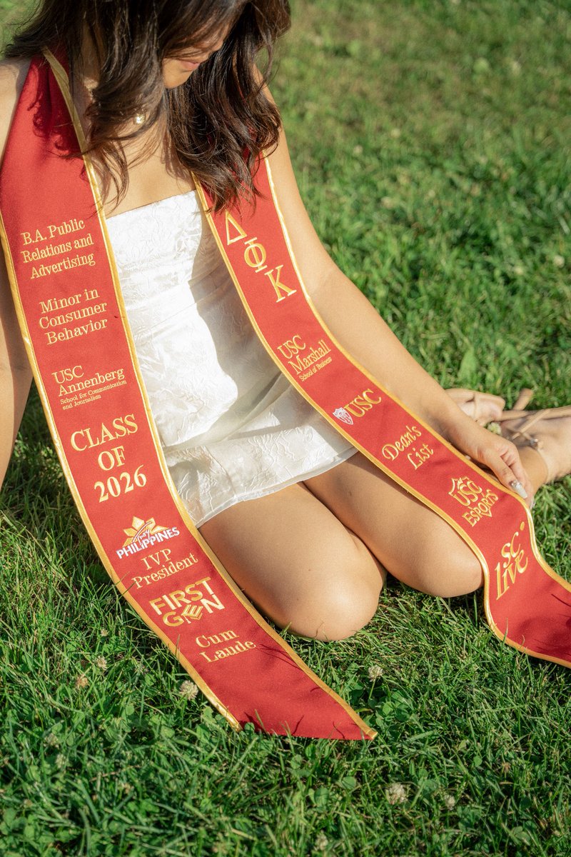 caissitea's tweet photo. oh yeah life update i graduated usc w/ a bachelor of arts in public relations and advertising earlier this month! super grateful 🩶🩶🩶 https://t.co/CEEtYh5Gc2