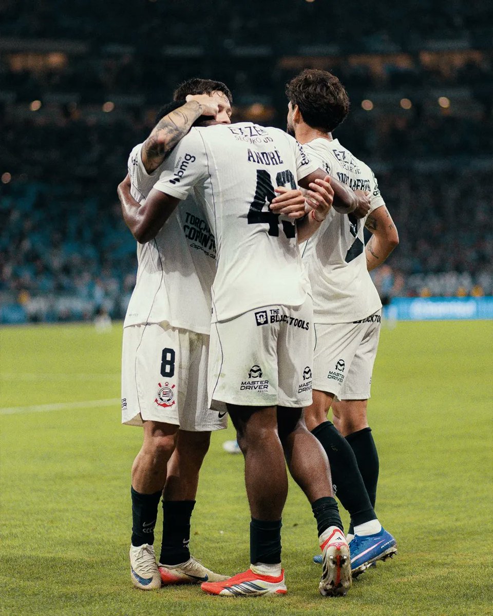 TimeDiniz's tweet photo. Por mais noites como essa, @Corinthians ✌🏼 https://t.co/rZtIPynXxF
