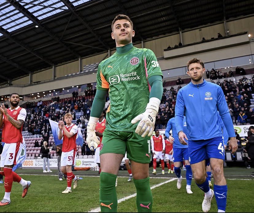 LaticsBase's tweet photo. 🚨NEW: Wigan Today understands there has been NO approach from QPR for Latics Goalkeeper Sam Tickle. 

The club are under no pressure to sell Tickle. Furthermore, unlike Charlie Hughes and Thelo Aasgaard, he does not have a buy-out clause in his deal. #wafc [@WigToday] https://t.co/8z0RQtoEij