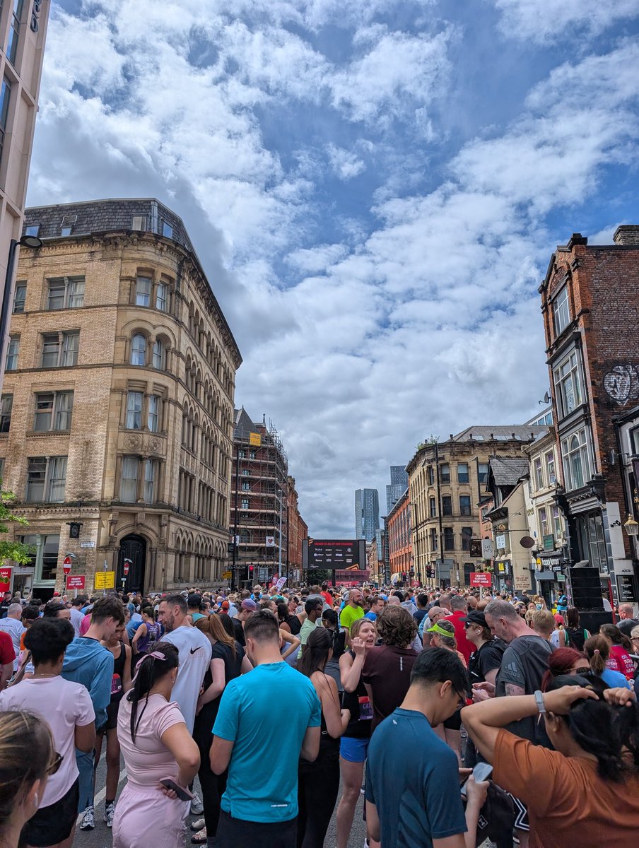 courteneyccs's tweet photo. 🎉 What a day 🤗🏃‍♀️☀️😎 
From starting @Couchto5K in January when I could barely run for 60 seconds - to today 🤗🩷 #10km #GreatManchesterRun 
#SoChuffed https://t.co/7kGUomvr1b