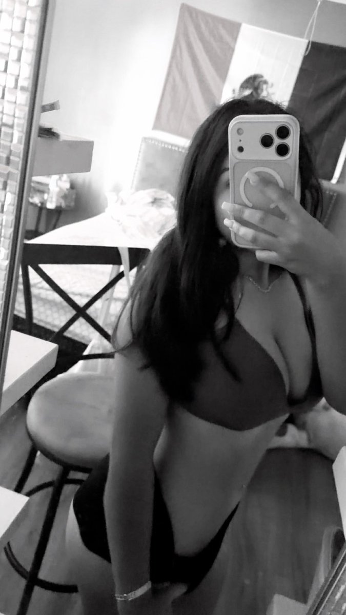 almac07za's tweet photo. i miss yall #latina #leak #freak #menu https://t.co/ZxyIKeqm3C