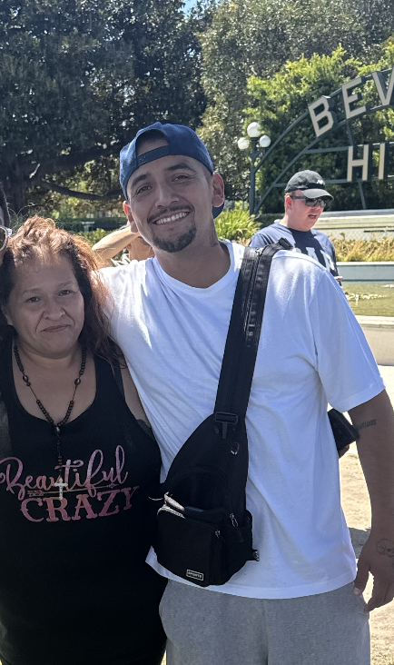 joey_tuccio's tweet photo. These are the heroes of Skid Row. These are the people that live there and work tirelessly to save the animals and help the people dying on the streets. They have done more than any city official to help. https://t.co/PRzHGQBH5H