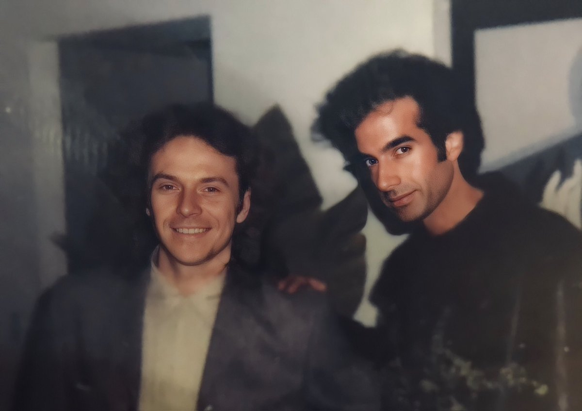 John40219786's tweet photo. Abracadabra ! I won’t reveal all the tricks 🙈#DavidCopperfield https://t.co/vKzODZk9NG