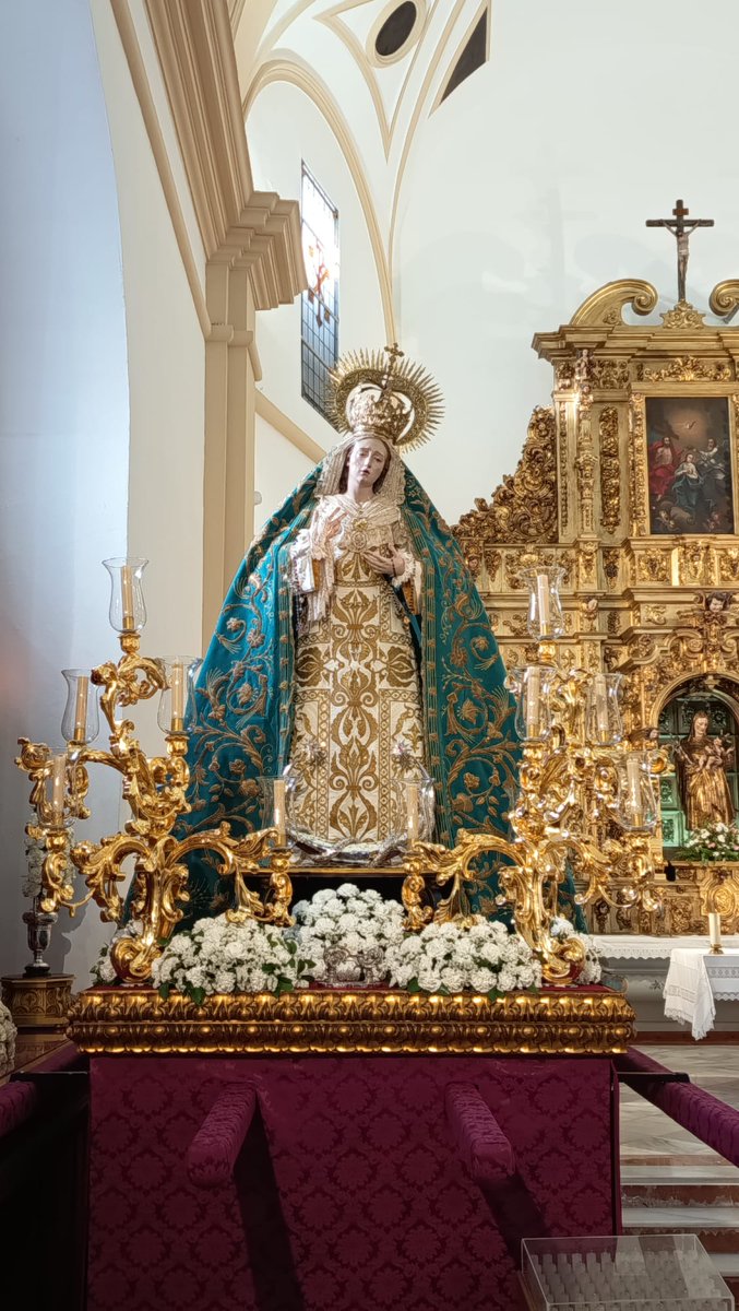 HyPJerez's tweet photo. Todo listo para la celebración del Rosario vespertino de María Santísima de la Trinidad. https://t.co/F9YLiDjjcJ