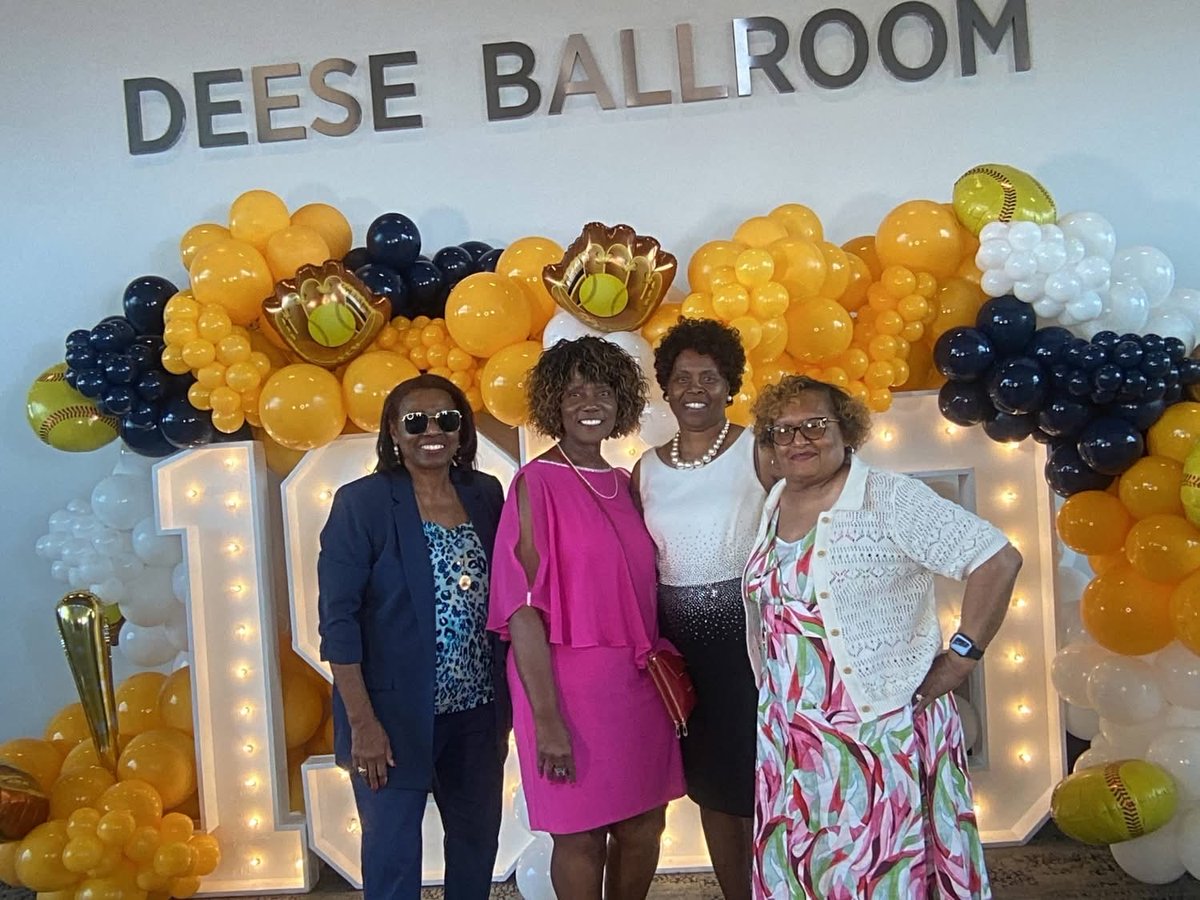 GovanPat's tweet photo. NCA&amp;T -1979 NAIAW D1 Softball Champs vs NC State. 47 Years Later- We Got Our 💍 Y’all🥰🙌🏽🙌🏽 https://t.co/YnZguSVJBK