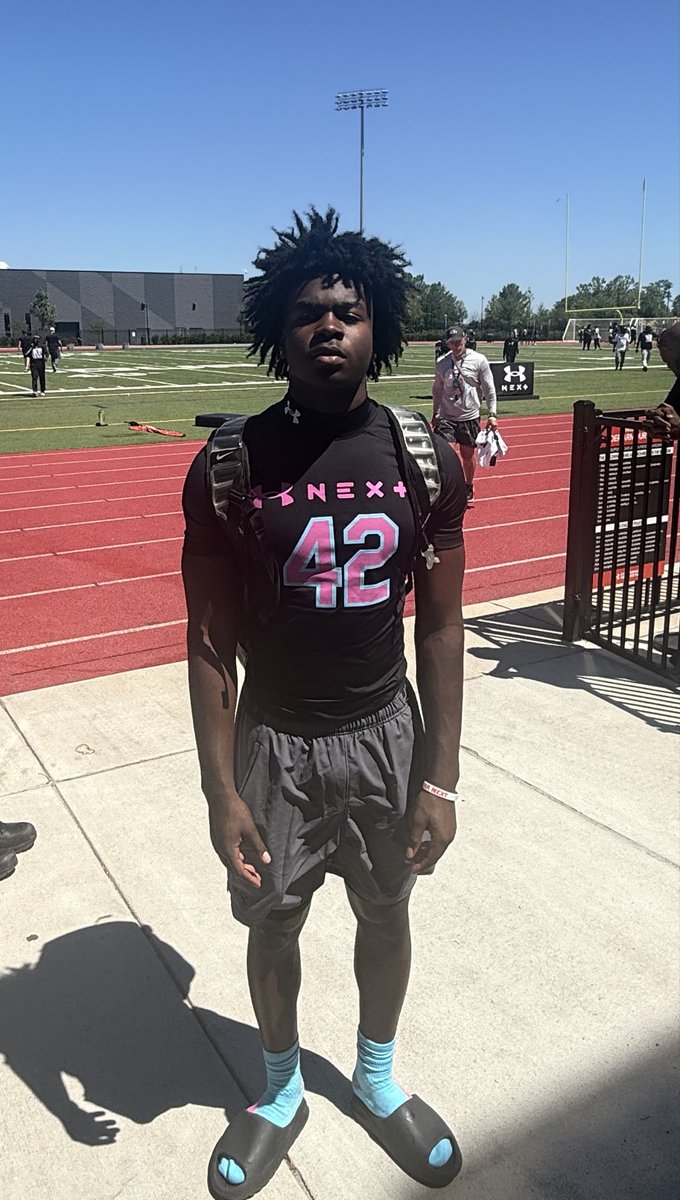 tylerroblife's tweet photo. Locked In 🔒
@TheUCReport @DemetricDWarren @CraigHaubert @UANextFootball
@ChadSimmons_ @RayRobinsonTeam https://t.co/wk2BCXMwd0