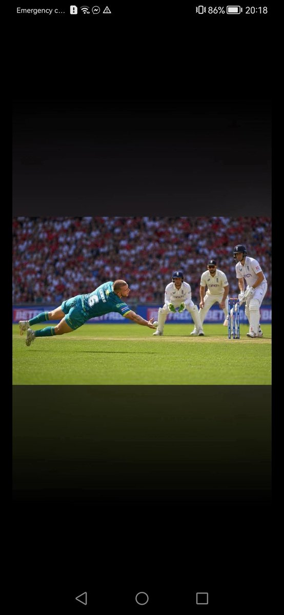 L_Ratchford's tweet photo. 😂😂😂 https://t.co/FvIeyN3smB