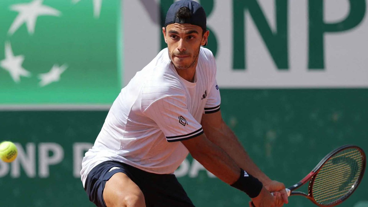 guilleeekaiser's tweet photo. Fin del sueño para F. Cerúndolo y Comesaña. 😔

El día de ayer, ambos argentinos quedaron eliminados en Tercera Ronda contra Svajda y Berrettini respectivamente. De esta manera, Juan Martín Cerúndolo (hermano menor de Fran) es el único argentino que sigue en carrera. https://t.co/ZD5Y585785