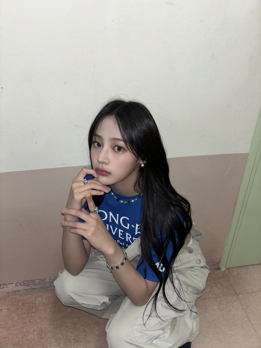 nyearsof_minji's tweet photo. https://t.co/89GeMfiiOQ