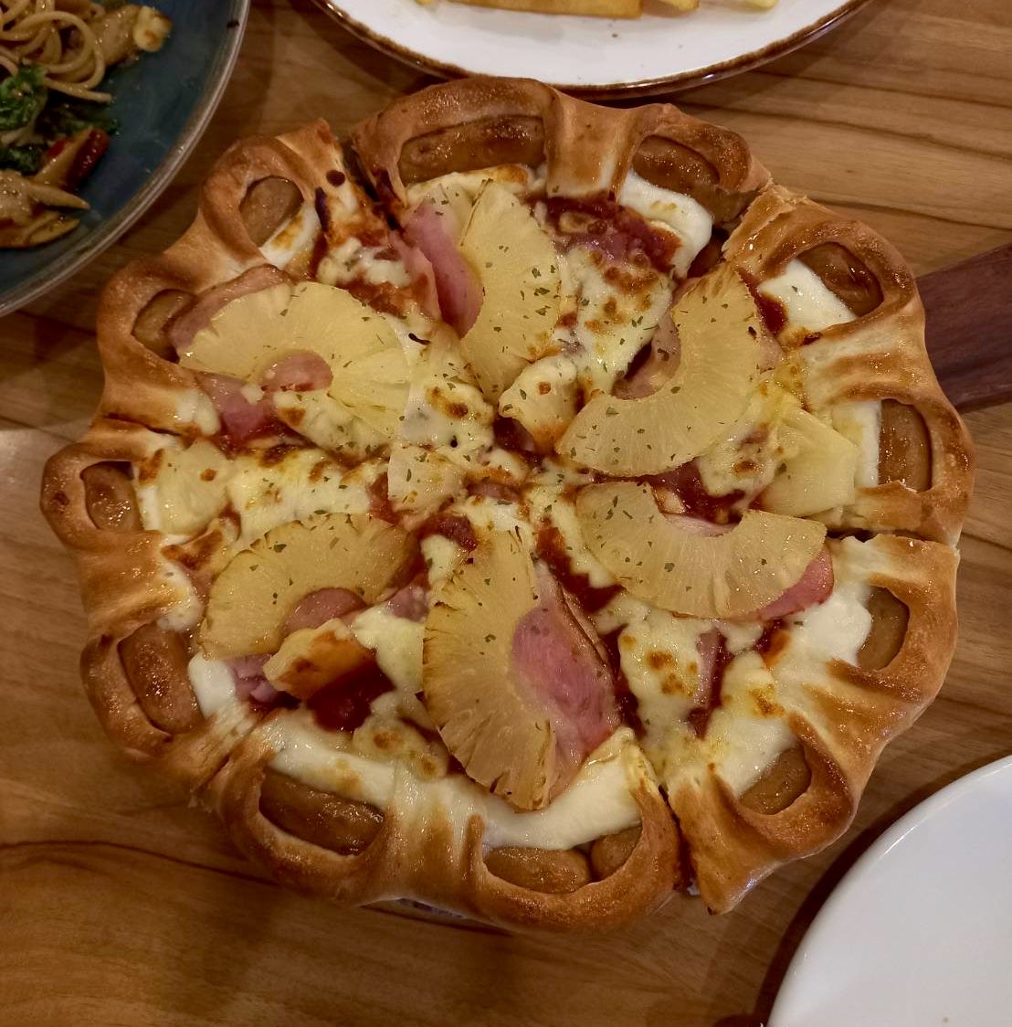 MONGMOB's tweet photo. 📌 The Pizza Company https://t.co/yWW5XCQuQ8