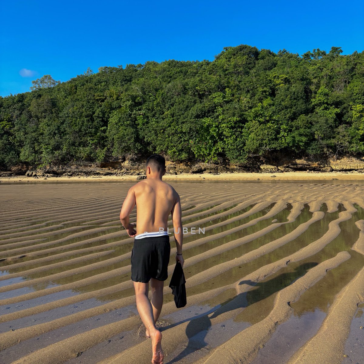 bluben's tweet photo. 🌴💦 https://t.co/IDSksb7OG0