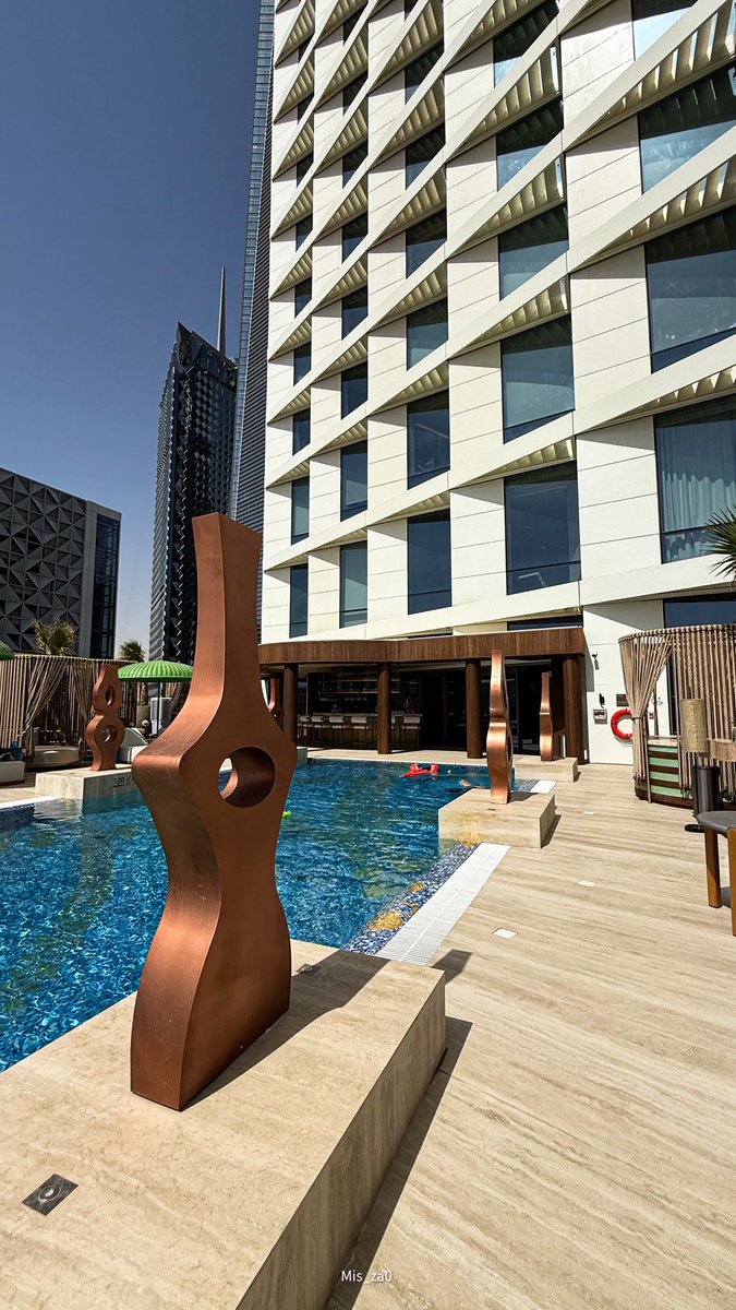 Mis_za0's tweet photo. يمكن أبي حاجه وربي كاتب لي الأجمل 
تضيق بـعين البشر… والله يوسعها🤍. https://t.co/GvbTT80EpD