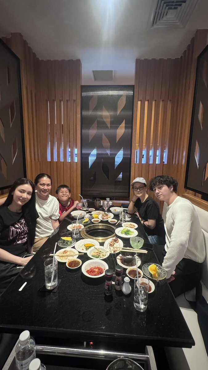 NakamuraRa57611's tweet photo. หนึ่งปีมีครั้งเดียว
#meenaxrina https://t.co/Up3pcUS5Rj