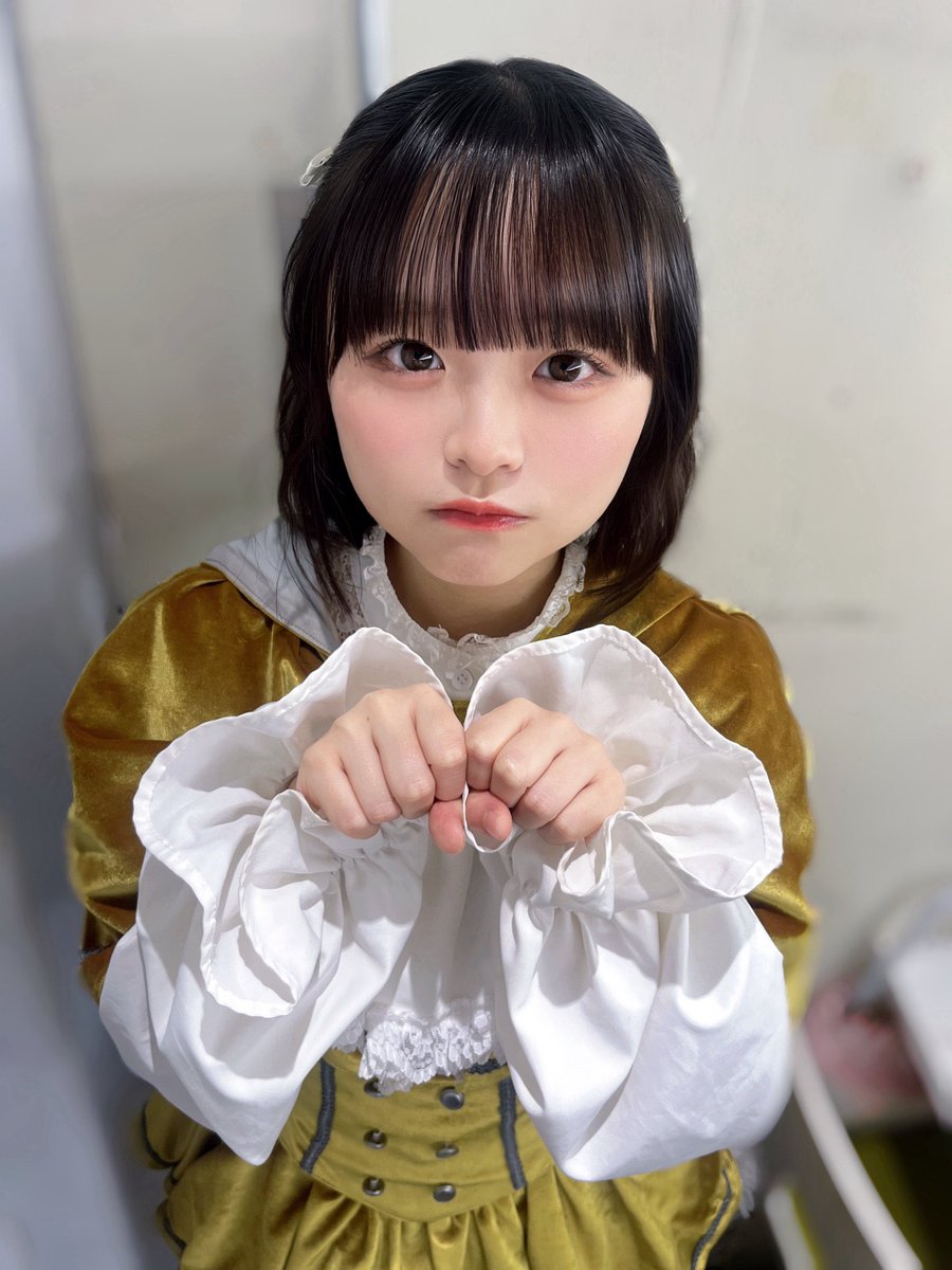 ベニしょうご tweet media