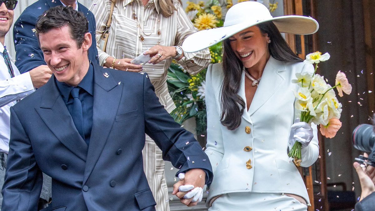 dlipahungary's tweet photo. Dua Lipa and Callum Turner officially became a married couple at Old Marylebone Town Hall in London, England this afternoon, with only a handful of close friends and family in attendance 💒

It was a low-key affair making them legally man and wife ahead of a reported second wedding – a massive, luxurious three-day affair in Palmero, Italy, with an extensive celebrity guest list, potential Elton John performance, and a custom Simon Porte Jacquemus wedding dress