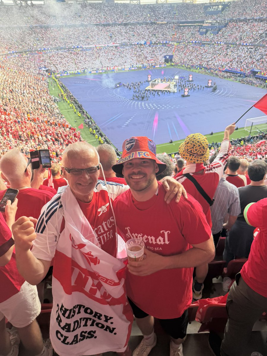 ramb0_97's tweet photo. 25/26 season 🔴⚪️🏆❤️✅ https://t.co/p6xfofc0nO