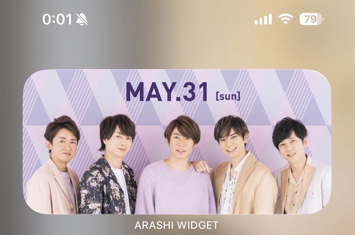 micachumm's tweet photo. 5月31日で時が止まった📱
多少不便でも、しばらくこのままでいて欲しい
#嵐　#嵐ウィジェット https://t.co/eqn8xROmSd