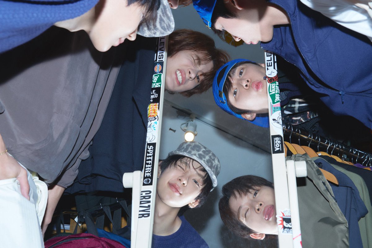 22insoul's tweet photo. 컨포때깔 달라진 것 봐라
맨날 개저씨들 소원풀이감성만 보다가
드디어 아이돌감성을 ㅠㅠ https://t.co/mAWoj4x0rV