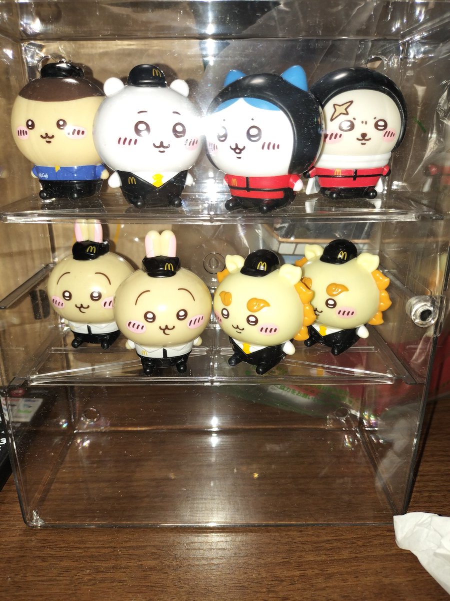 yaeh_usa's tweet photo. 第２回もまとめて４つ買ったのにそろわんかった。
ランダムやししゃーないな
まあうさぎ好きやし https://t.co/1pHYQbza5V