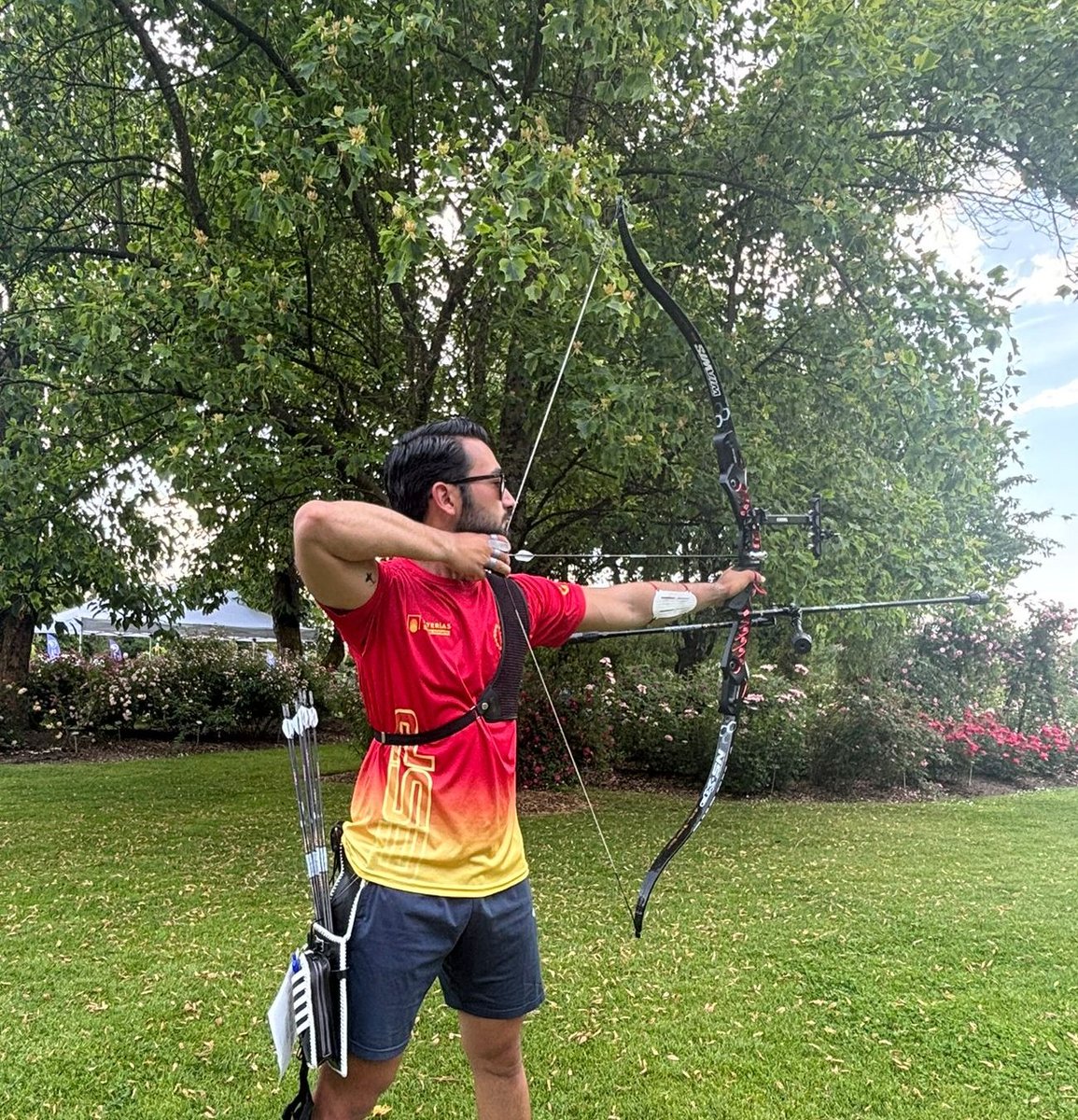 RFETA's tweet photo. #VeronicasCup26
Bajo un sensacional aguacero, Yun Sánchez consigue la medalla de bronce de arco recurvo masculino del torneo internacional de Kamnik 🇸🇮.
Final🥉6:4 Remar 🇭🇷
¡ENHORABUENA, YUN!
🎉👏🏻💪🏻🏹 #TeamRFETA https://t.co/L9OgwP6Hac
