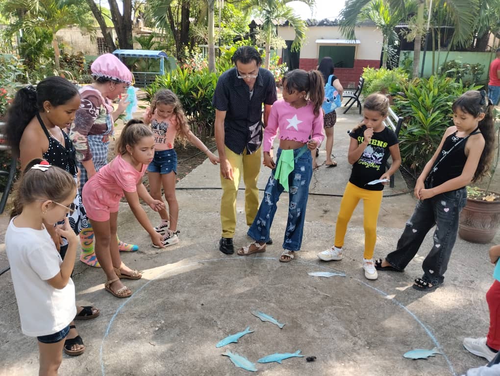 dmcomunic_jatib's tweet photo. @AsambleaCuba
 El Parque Elpidio Valdés, Circunscripción 60 Consejo Norte #Jatibonico. 
Invita cada domingo 9:am 
#atodos los niños.
 ¡Porque somos! #BarrioParticipativo 
#SanctiSpíritusEnMarcha https://t.co/fAasg1j0UI
