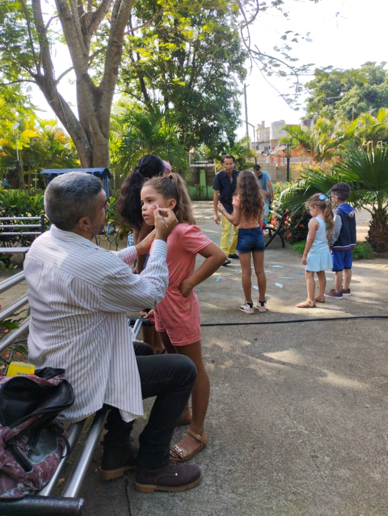 dmcomunic_jatib's tweet photo. @AsambleaCuba
 El Parque Elpidio Valdés, Circunscripción 60 Consejo Norte #Jatibonico. 
Invita cada domingo 9:am 
#atodos los niños.
 ¡Porque somos! #BarrioParticipativo 
#SanctiSpíritusEnMarcha https://t.co/fAasg1j0UI