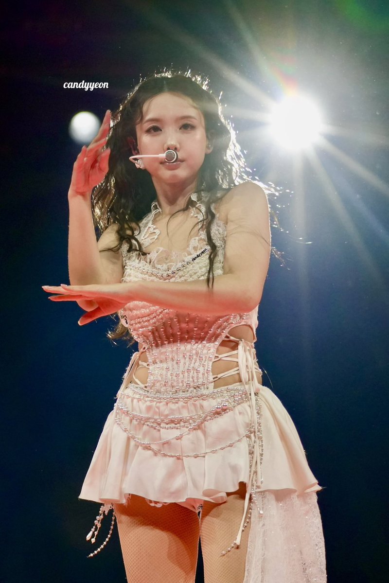candyyeon_'s tweet photo. 260530 AMSTERDAM

モアナ??

#TWICE #트와이스 #NAYEON #ナヨン #나연 
#TWICE_THISISFOR_WORLD_TOUR https://t.co/fgNhp3dUv6