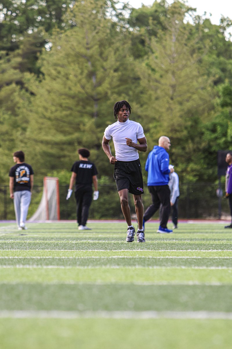 daylenharv's tweet photo. I will be attending @KStateFB Camp this afternoon playing qb/db!! Ready to grow and compete‼️ @Coach_CPatt @ScottPingel10 @Coach__Gleeson @CK_KleinCollin @JPRockMO @PrepRedzoneMO @coachnellyy @elitefootball  @Elite11 @RivalsHS https://t.co/FGS3cJrh2A