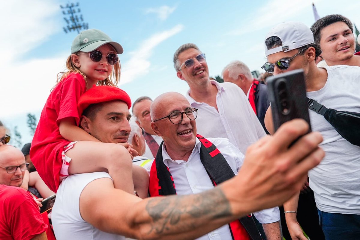 eciotti's tweet photo. Quelle joie de partager ce moment historique sur la pelouse des Arboras avec les supporters de Nissa Rugby !

Cette montée en Pro D2 est celle de tout un club, de toute une ville et de tous ceux qui ont cru en cette équipe. Merci pour cette ambiance extraordinaire et cette fête magnifique. Allez Nice !