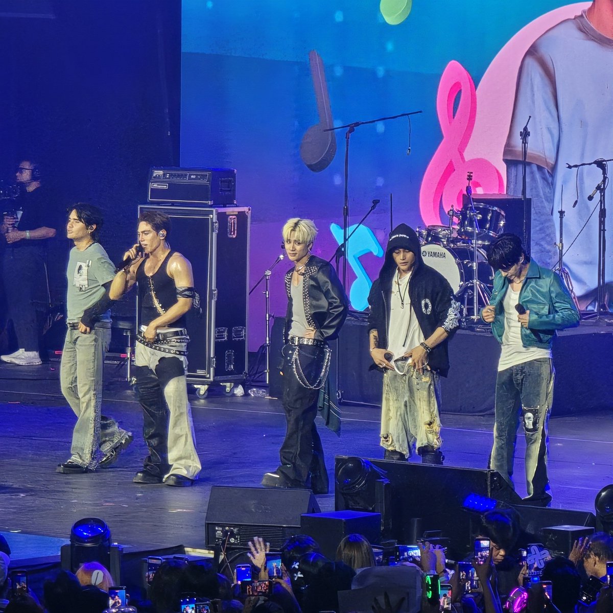 Philippine Concerts tweet media