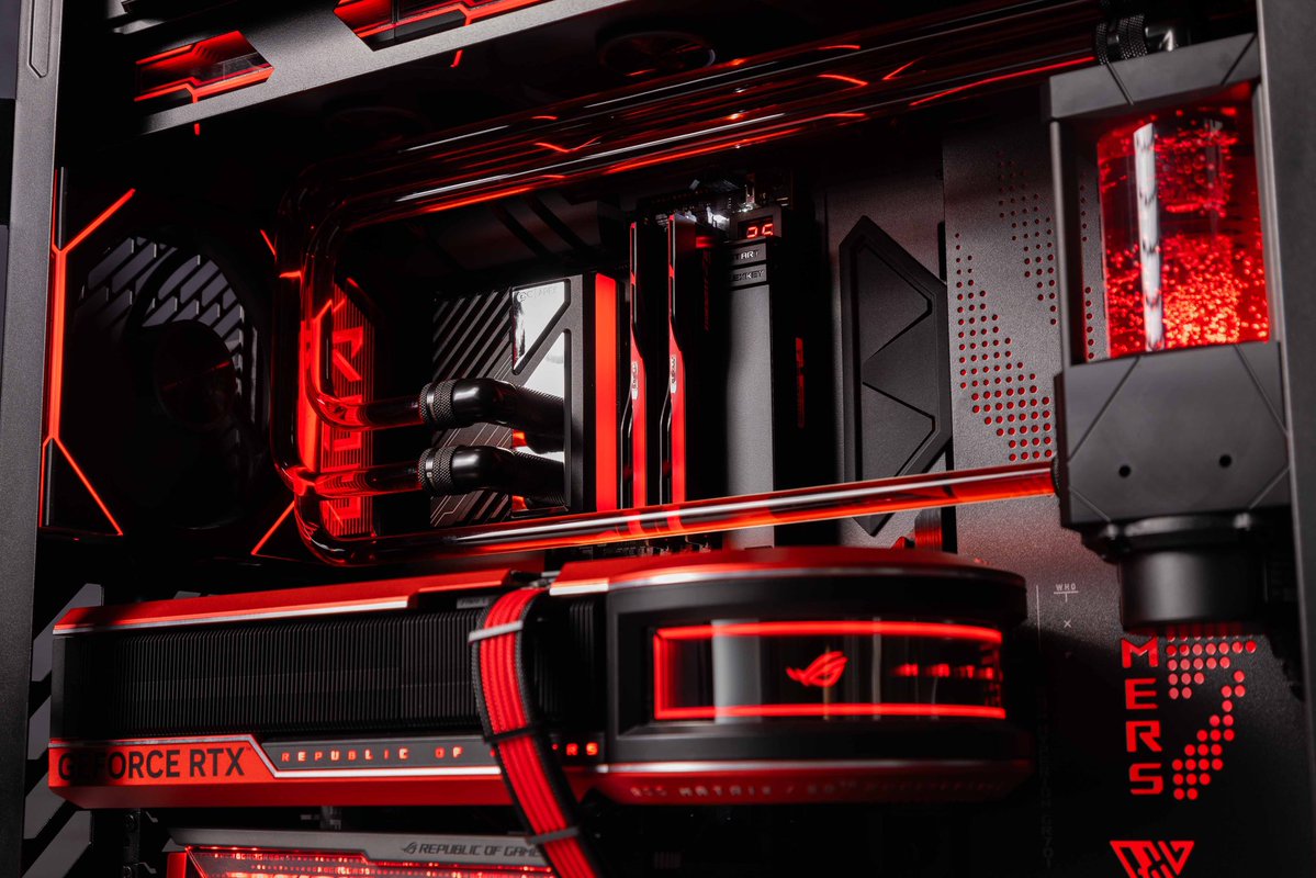 STALKERftv__'s tweet photo. 🚀 Powered by @ASUS_ROG 
🛠️ Manufactured by @HYPER_PC 
😎 Created special for @STALKERftv

#hyperpc #asusrog #republicofgamers #rog #stalkerftv https://t.co/8PupvLqNcR