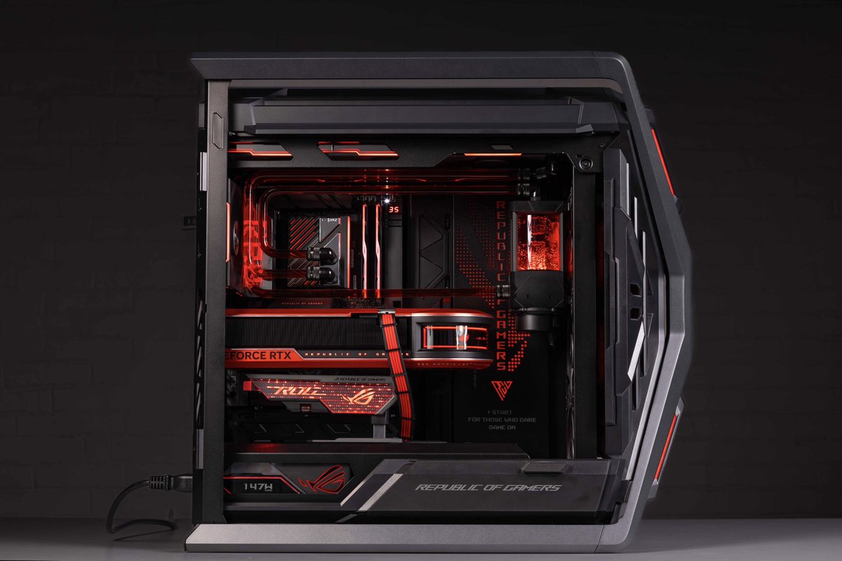 STALKERftv__'s tweet photo. 🚀 Powered by @ASUS_ROG 
🛠️ Manufactured by @HYPER_PC 
😎 Created special for @STALKERftv

#hyperpc #asusrog #republicofgamers #rog #stalkerftv https://t.co/8PupvLqNcR