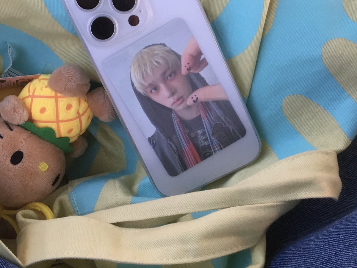 8uzzip's tweet photo. 5월 안뇽  ~.. https://t.co/8P7nHDy4bq
