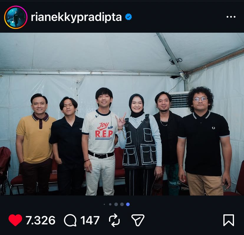 fans bombat tweet media