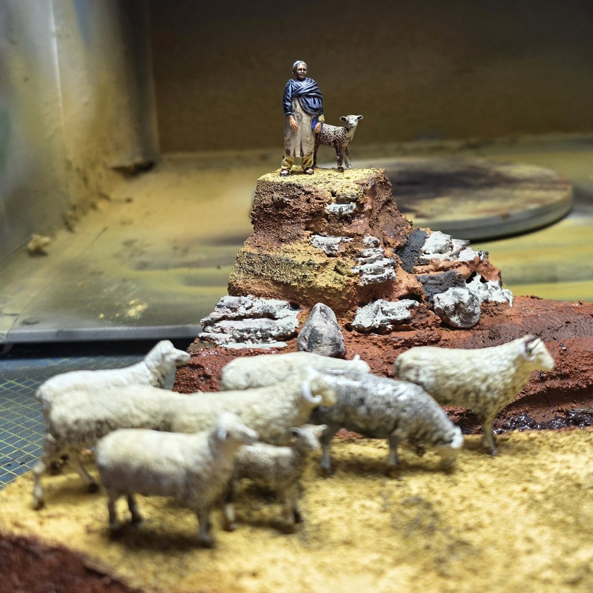 Rulaman_1's tweet photo. Maybe my last #JFFLetterB post in the community 😞

And to much traveling right now. Of to France next week.

So slowly working on recreating the ditches of Afghanistan. Still too vivid 🤔

 #modellbau #modellbauer #scalemodel #scalemodeler #HistScaleModels #JustForFunScaleModels https://t.co/E3anljznZB