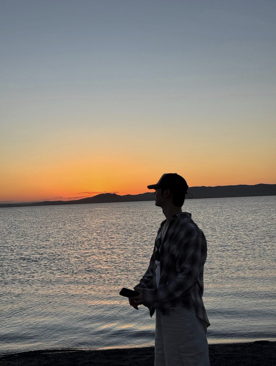 mallang89's tweet photo. 그니까이게 남친짤이 아니고 용피디짤이라고,… 되게권력있으시다 https://t.co/Jw59L3Gx0t