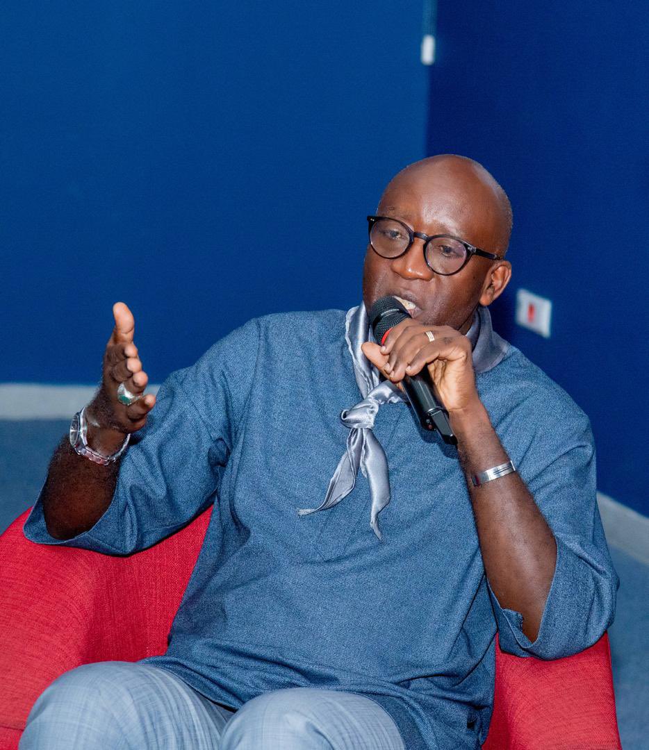 RwandainSenegal's tweet photo. Lors d’une table ronde organisée par Ibuka-Sénégal, en collaboration avec l’Ambassade du Rwanda au Sénégal et l’Institut Supérieur de Management (ISM), l’Ambassadeur Festus Bizimana ainsi que les auteurs Dimitrie Sissi Mukanyiligira, auteure de N’Accepte Pas De Mourir, et Valens Kabarari, auteur de Vivant, ont échangé sur les défis contemporains liés à la préservation de la mémoire du génocide perpétré contre les Tutsis en 1994.

Les discussions ont notamment porté sur la persistance de l’idéologie génocidaire, du négationnisme et du révisionnisme, en particulier dans la région des Grands Lacs, ainsi que sur les menaces que ces phénomènes continuent de faire peser sur la transmission de la vérité historique et la mémoire des victimes.

Dans ses interventions, l’Ambassadeur Bizimana a souligné l’importance du renforcement de la coopération judiciaire internationale afin de lutter efficacement contre l’impunité des personnes impliquées dans le génocide. Il a plaidé pour l’adoption et l’harmonisation de cadres juridiques permettant aux États de poursuivre, juger ou extrader les auteurs présumés, tout en encourageant la domestication des instruments juridiques visant à criminaliser l’idéologie du génocide, le négationnisme et les discours de haine.

Il a également insisté sur le rôle fondamental de la documentation des faits, de la préservation des témoignages des survivants et de la recherche historique dans la défense de la vérité, la lutte contre l’oubli et la transmission de la mémoire aux générations futures. La mémoire, a-t-il rappelé, demeure un pilier essentiel de la prévention des atrocités de masse et de la construction de sociétés fondées sur la justice, la dignité humaine et le respect de la vérité historique. #Kwibuka32

——

During a panel discussion organized by Ibuka-Senegal in collaboration with the Embassy of Rwanda in Senegal and the Institut Supérieur de Management (ISM), Ambassador Festus Bizimana, alongside authors Dimitrie Sissi Mukanyiligira, author of Do Not Accept to Die, and Valens Kabarari, author of Alive, engaged in a thought-provoking exchange on the contemporary challenges of preserving the memory of the 1994 Genocide against the Tutsi.

The discussion focused on the persistence of genocidal ideology, genocide denial and historical revisionism, particularly in the Great Lakes region, and the threats these phenomena continue to pose to historical truth, remembrance efforts, and genocide prevention.

In his remarks, Ambassador Bizimana emphasized the importance of strengthening international judicial cooperation to combat impunity and ensure accountability for genocide perpetrators who remain at large. He called for enhanced legal frameworks enabling states to investigate, prosecute, or extradite suspects, in line with international obligations and the principle that justice must transcend national borders.

He also underscored the need for countries to domesticate and effectively enforce legislation criminalizing genocide ideology, denial, revisionism, and hate speech, recognizing these as critical safeguards against the recurrence of mass atrocities.

Furthermore, Ambassador Bizimana highlighted the vital role of documenting historical facts, preserving survivors’ testimonies, and supporting scholarly research as essential tools for safeguarding truth, countering distortion and forgetfulness, and transmitting the lessons of the Genocide against the Tutsi to future generations. He stressed that remembrance is not only a moral duty owed to the victims but also a cornerstone of prevention, justice, and the promotion of lasting peace. #Kwibuka32