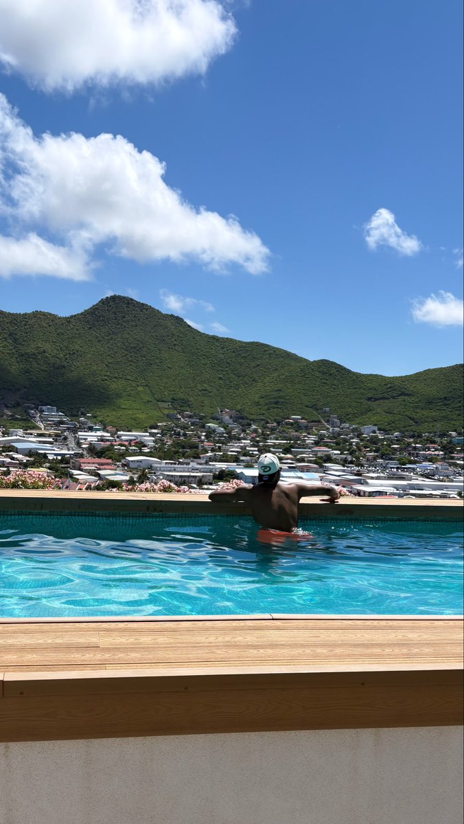 Youngchance_'s tweet photo. rich in experience https://t.co/aY52VuAraW