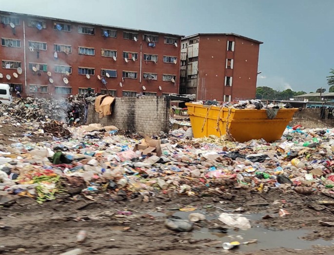 GutuObert's tweet photo. Harare is now a shanty town, a slum actually. In my neighbourhood, we last had access to municipal water in February 2008. Seriously speaking, Harare is incompetently, inefficiently & corruptly administered. It's a complete dog's breakfast ; a cocktail of unprecedented dereliction of duty. I have travelled the world. I have travelled in Africa. Right now, Harare is arguably the dirtiest 'city' in the whole of Africa. It's a complete shame. It's tragic. 
From the Sunshine City to the Sh*t of Harare. 
How the mighty city has fallen!
@cityofharare2 
@JMafume