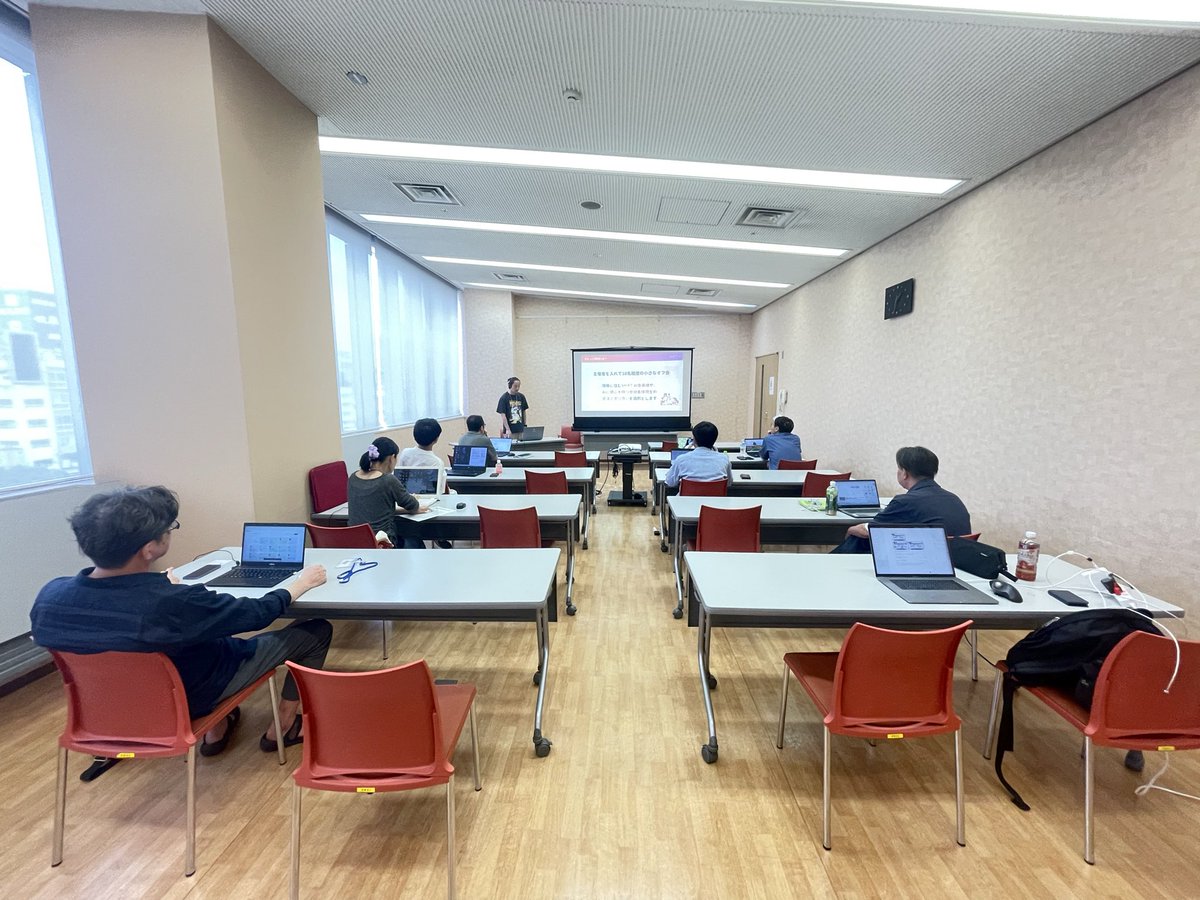 ko_aiinstructor's tweet photo. ゆるっと作業会in岐阜
今回はNotebookLMについて情報共有📚
AIは一人で学ぶのも良いですが、実際に使っている人同士で話すと学びのスピードが一気に上がりますね。
次回はcodexやclaudecodeといったコーディングツールを題材予定です!次回もお楽しみに!
#47PROJECT #SHIFT_AI #ゆるっと作業会 https://t.co/FdYBMsVp1S