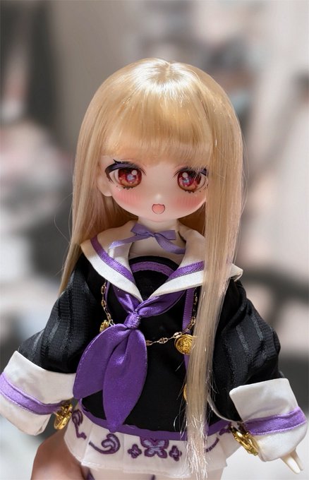 これドールの写真なんだけど、気合い入れて撮ったやつよりもちょっと片手間に撮った写真の方がかわいいんだよね 謎 