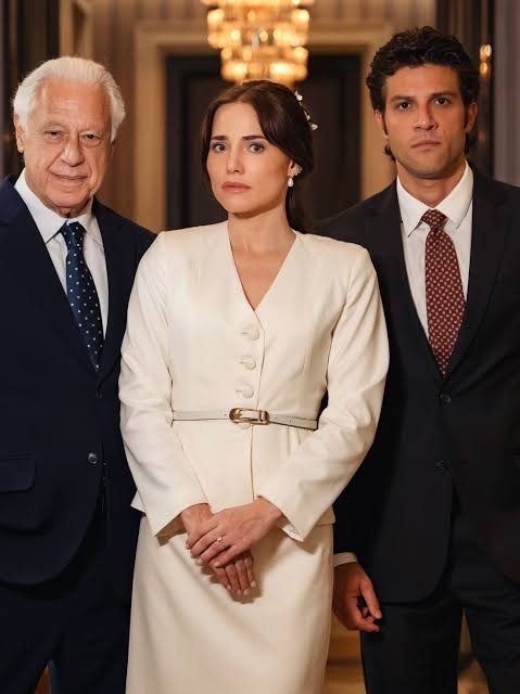 italozoom's tweet photo. Coluna de opinião: O capítulo de "quem ama cuida"
 de ontem(30) mostrou a força de 
 novela:  "ABSOLUTE NOVELAA"🤩❤️

#QuemAmaCuida #TvGlobo https://t.co/PsQJUn1Juo
