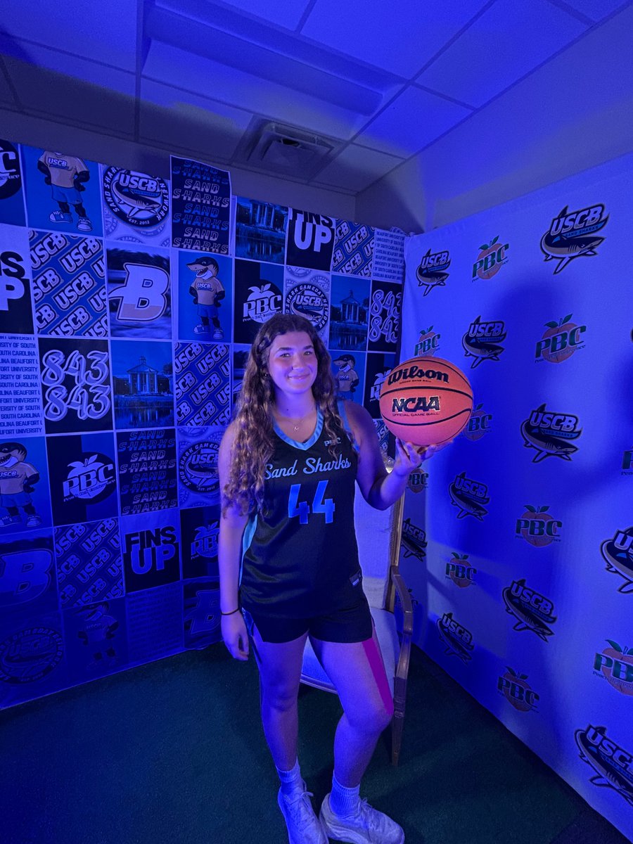 Makala_DesJ's tweet photo. Had a great official visit to @uscbwbb.  Thank you @sharon_versyp &amp; @BradyGrogan
 
@BKHS_GBB @CFE_BASKETBALL @CFECoachO_32 https://t.co/BnuT6FnIoQ