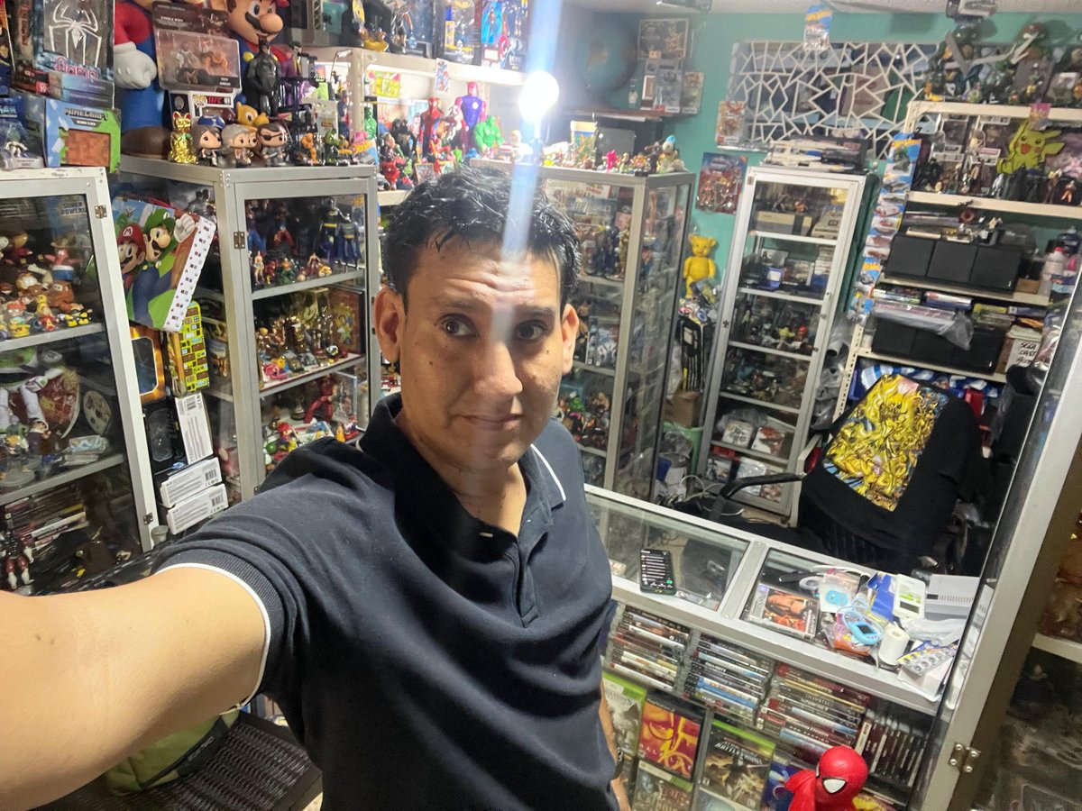 AMADOR478's tweet photo. Pipos Business Mundo Vintage Geek Figuras Nostalgia Atención 24/7 ítems Ochenteros (PIPO'S) Agente  🏠🏬 GLOBALHAUS  Contactos 📱📟☎️ +593982250058 / +593982179824 https://t.co/QG8JzBu1Jv
