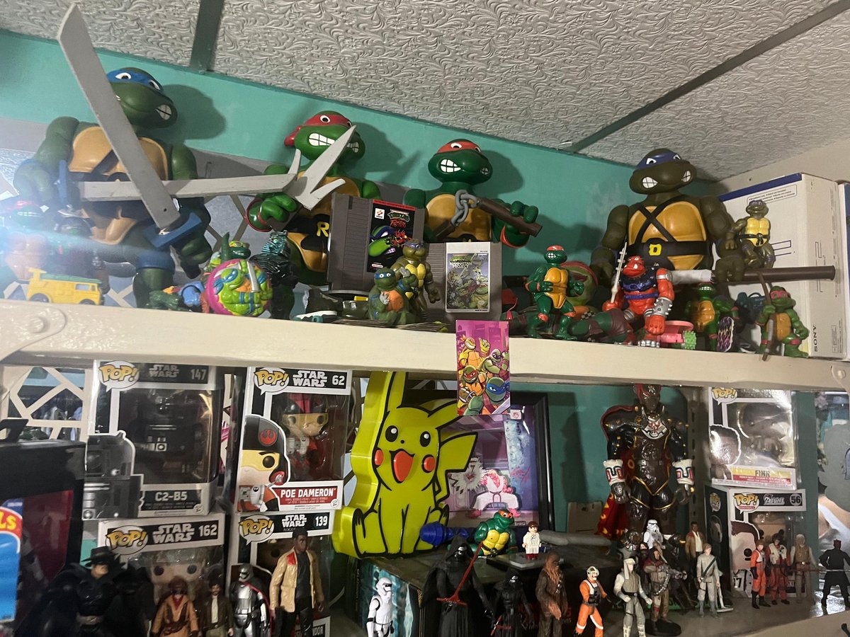 AMADOR478's tweet photo. Pipos Business Mundo Vintage Geek Figuras Nostalgia Atención 24/7 ítems Ochenteros (PIPO'S) Agente  🏠🏬 GLOBALHAUS  Contactos 📱📟☎️ +593982250058 / +593982179824 https://t.co/QG8JzBu1Jv