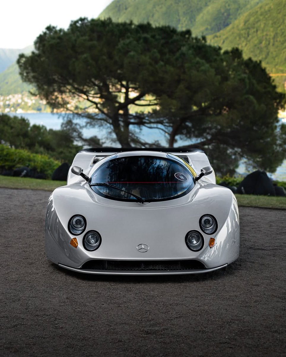 lekan897's tweet photo. Mercedes Benz Lotec C1000 https://t.co/OQX4X0MmKf