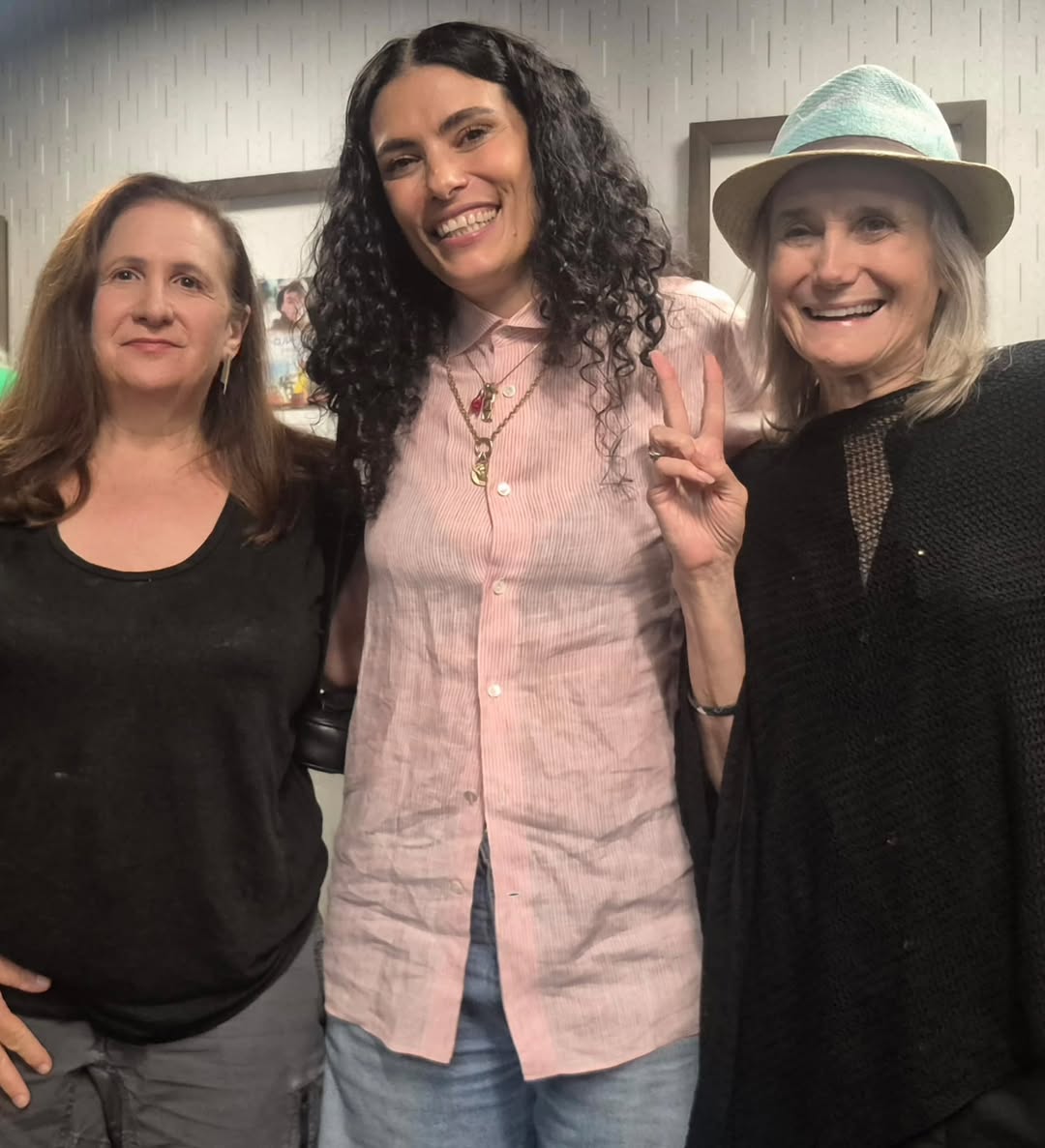 stealthisstory's tweet photo. Throwback to Wednesday's Q&amp;A @ifccenter for @stealthisstoryplease w/Amy Goodman &amp; director Tia Lessin moderated by @chaninicholas!

One more chance for Amy Goodman Q&amp;A at @ifccenter in NYC today (Sunday, May 31) at 4:30, also with director Carl Deal!

https://t.co/IjSeivAsiV https://t.co/RRyWavDH7e