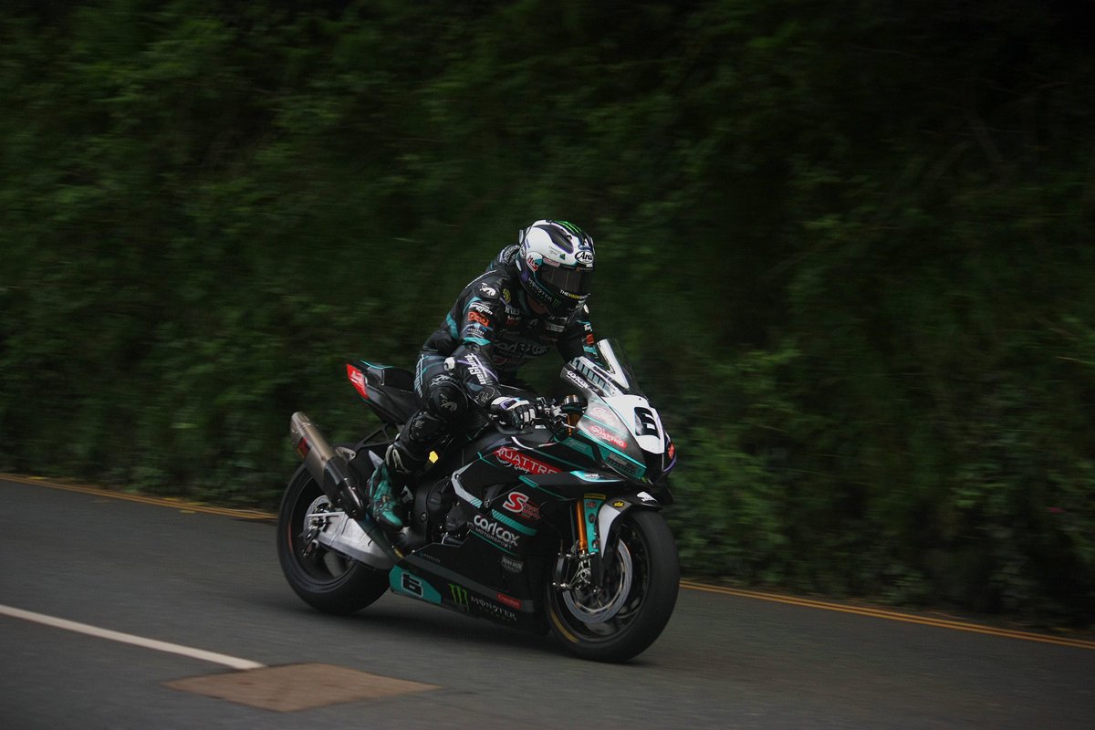 CocksyIOM's tweet photo. MD during today's Superbike race, TT26 🇮🇲 https://t.co/whJehZr3mh