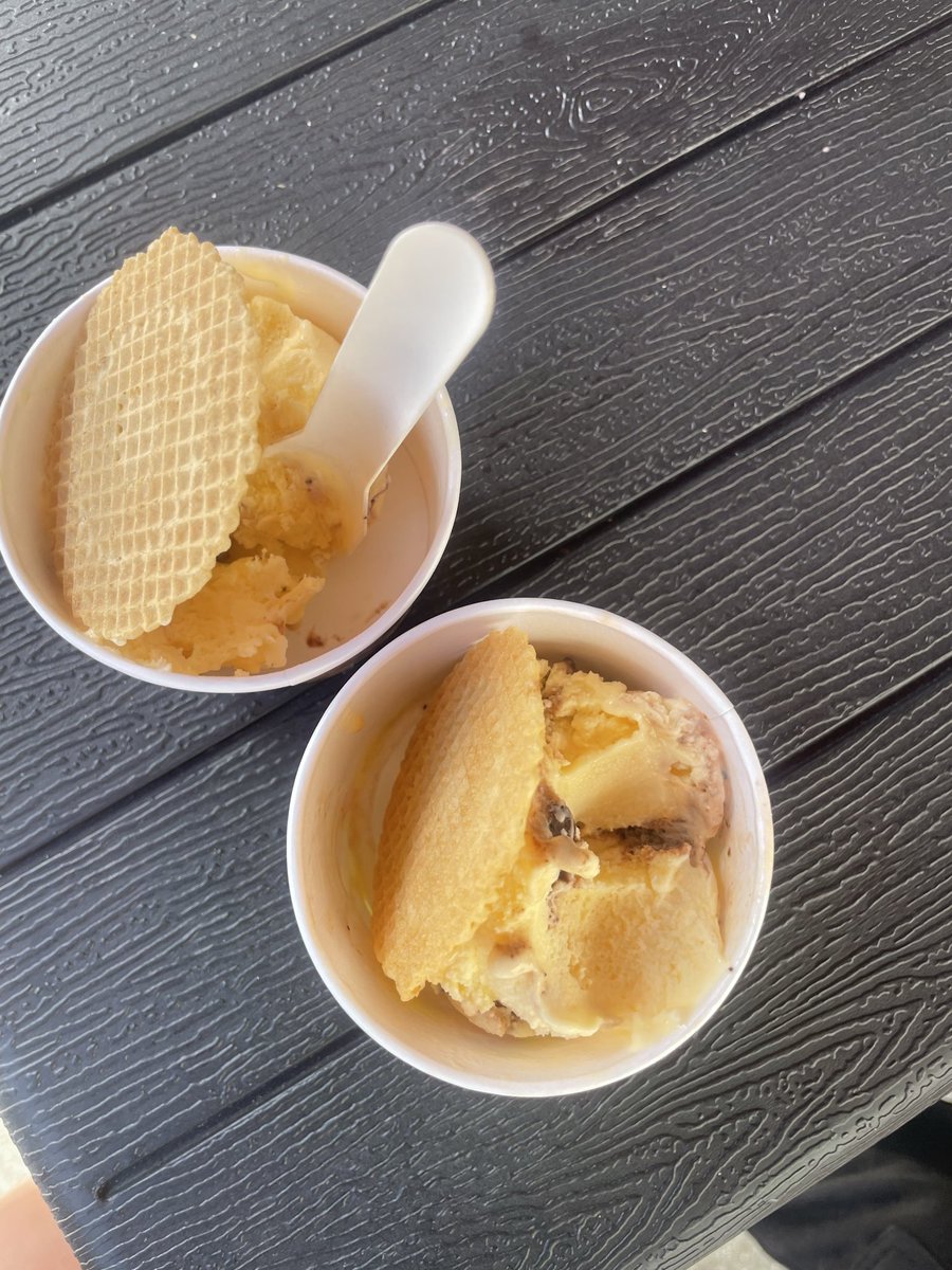 stoberock's tweet photo. Der neue Park am Tegelsbarg ist einfach wunderbar geworden und wird noch wunderbarer werden!
Viele haben mich aber gefragt, was man tun soll, wenn man muss. Das Gute ist, im neuen RosenCafé von Hossein gibt es nicht nur leckeres Eis, sondern man kann auch für 1 Euro aufs Klo
1 https://t.co/MlIlin57PO