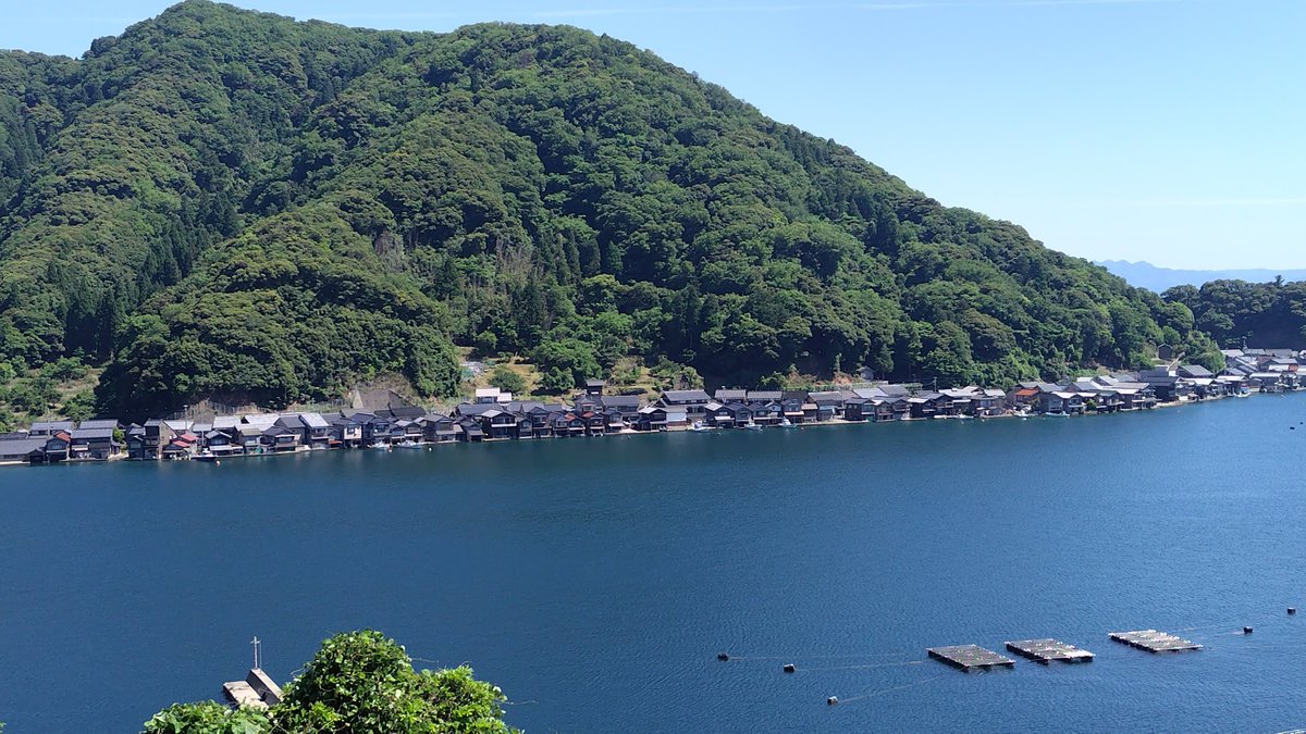 hiroari19's tweet photo. 今年初の夫婦ツーリング🏍️

京都の丹後半島ツーリングへ行ってきました😀

いつもなら大型連休にロングツーリング計画するのに今年のGWはN-ONE RS三昧だったので😅

普通の土日に行くのもアリだな🙂
大型連休と違って意外と空いてる？
天気にも恵まれて最高でした https://t.co/Jlt47FRv80